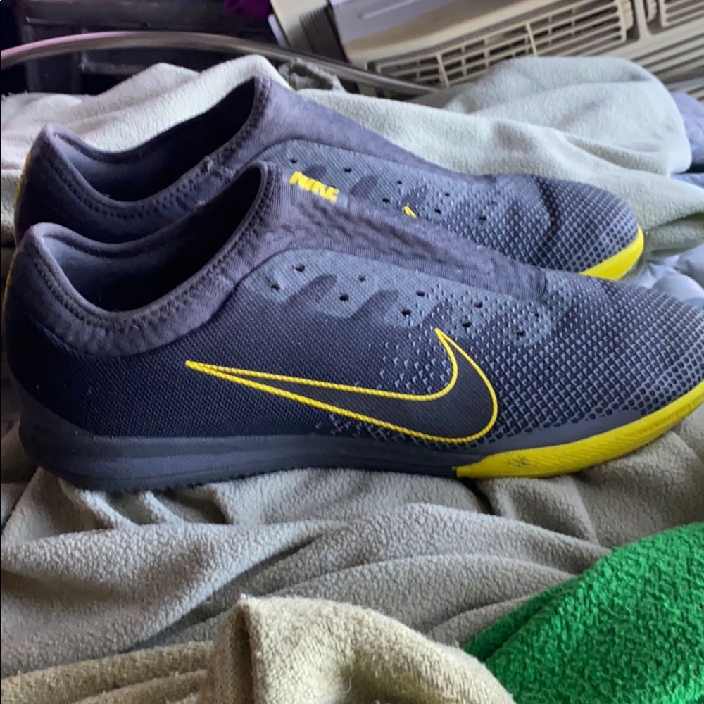 These shoes are unused and AMAZING!